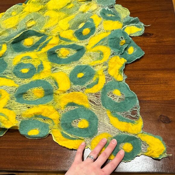 Handmade Nuno Felted Artsy Green Yellow Abstract Fun Scarf 98” x 21” - Picture 5 of 6